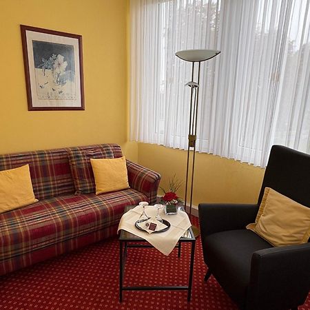 באד זאלצפלן Thermen Hotel Pension Villa Holstein מראה חיצוני תמונה